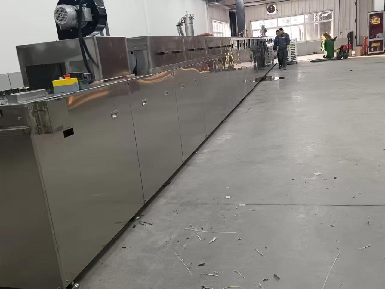 通過(guò)式超聲波清洗機(jī)